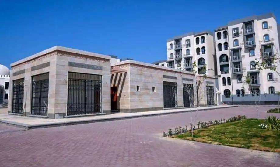 The Minister of Housing follows up on the implementation and operation of services for citizens in New Mansoura City