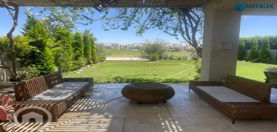 Chalet for sale, finished, at the old price and the lowest down payment, in Hacienda