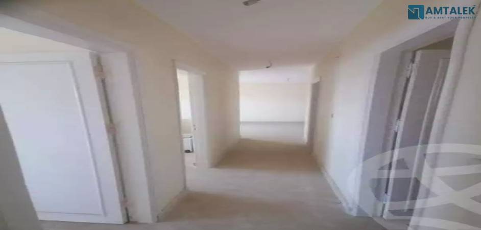 Apartment for sale in Aswan, 110 meters, fifth floor, upper floor