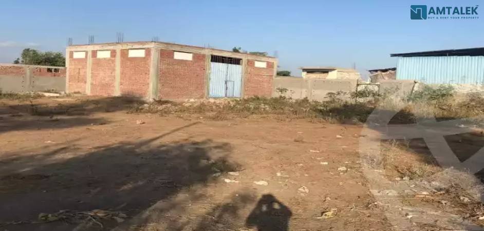 للبيع طريق دسوق - مطوبس 17 قيراط على الطريق الرئيسي عنبر نموذج 3 بدون كهرباء