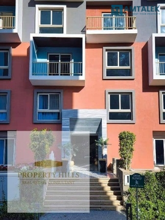 Apartment for sale, ready for immediate delivery, fully finished in the settlement with installment payment.