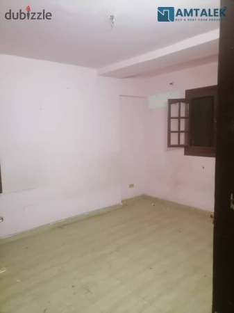Apartment for rent under new law in the heart of Maadi Very special location close to Maadi Metro and Union Square, on a quiet side street behind Maadi Ambulance. Area 80 meters 2 rooms reception 1-Bathroom kitchen natural gas second floor