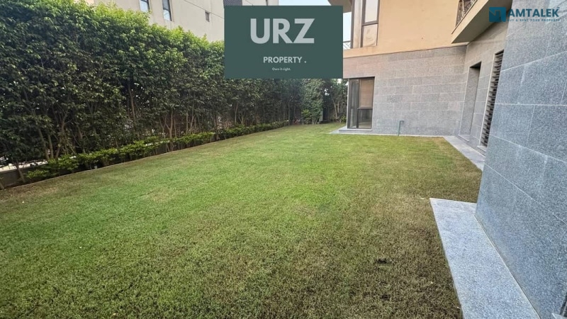 Join the Hyde Park family ! Apartment directly on 90th Street Central Park view prime location next to Z East minutes from Azar and Crescent Walk