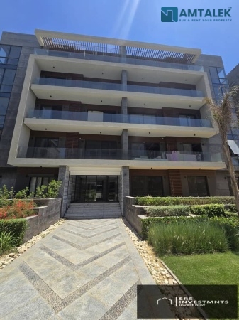Apartment 3-Bedroom for sale ready to move in very prime location and special view in El Patio ORO compound New Cairo