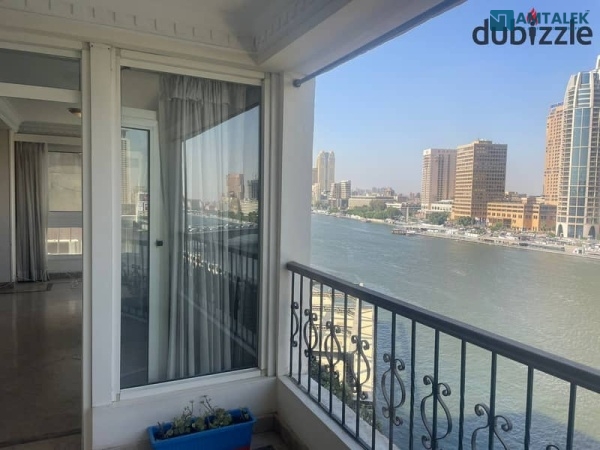 شقة مميزة في منطقة الزمالك، الصف الأول على النيل