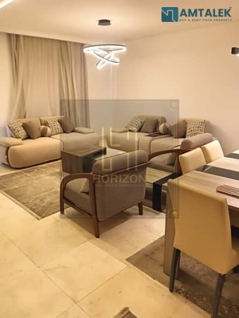 Furnished two-room apartment with prime view for rent in 90 Avenue Compound